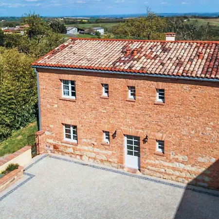 Les Bastides De Roquemaure Bed & Breakfast