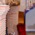 Les Bastides De Roquemaure ベッド・アンド・ブレックファスト
